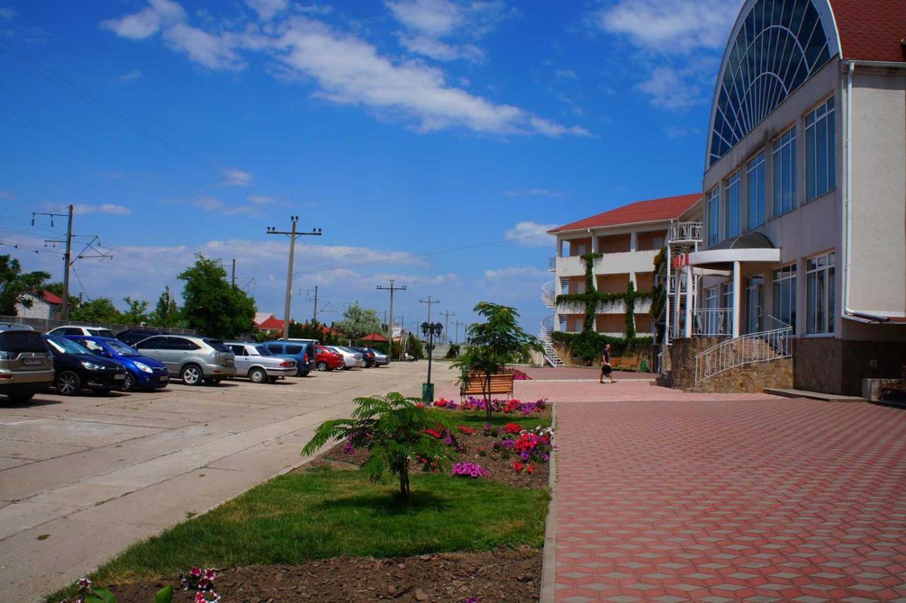 Радуга Курортная Гостиница Zatoka Esterno foto
