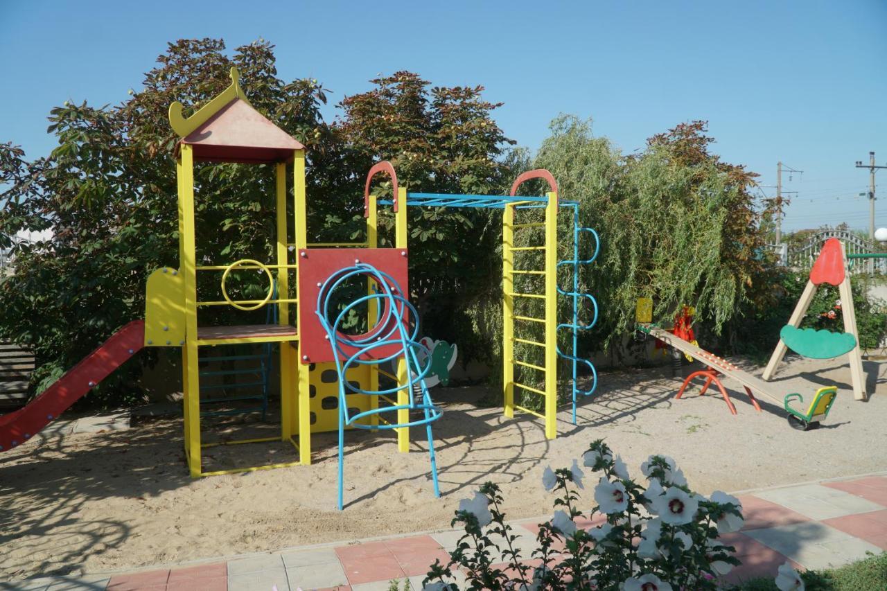 Радуга Курортная Гостиница Zatoka Esterno foto